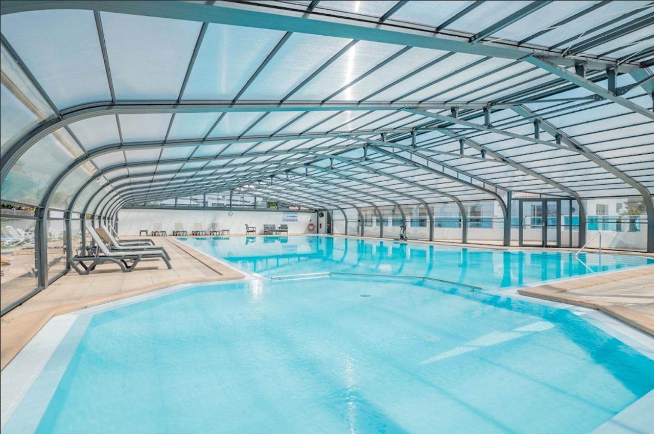 Beau Chalet Pour 4 Pers - Acces Piscine Chauffee Brétignolles-sur-Mer Esterno foto