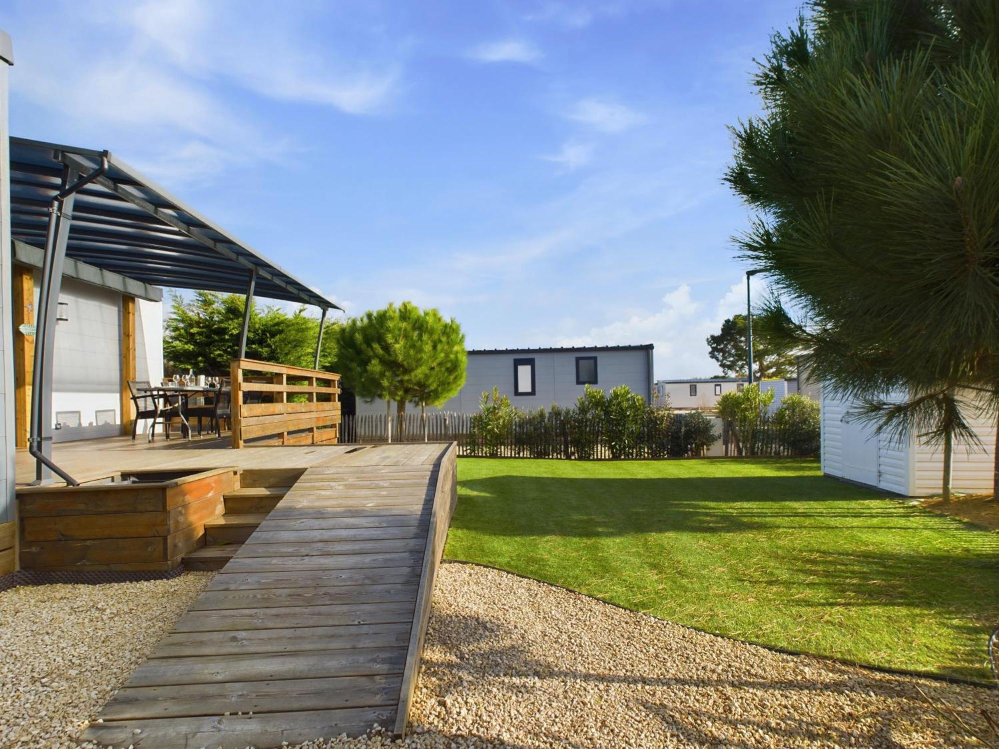Beau Chalet Pour 4 Pers - Acces Piscine Chauffee Brétignolles-sur-Mer Esterno foto